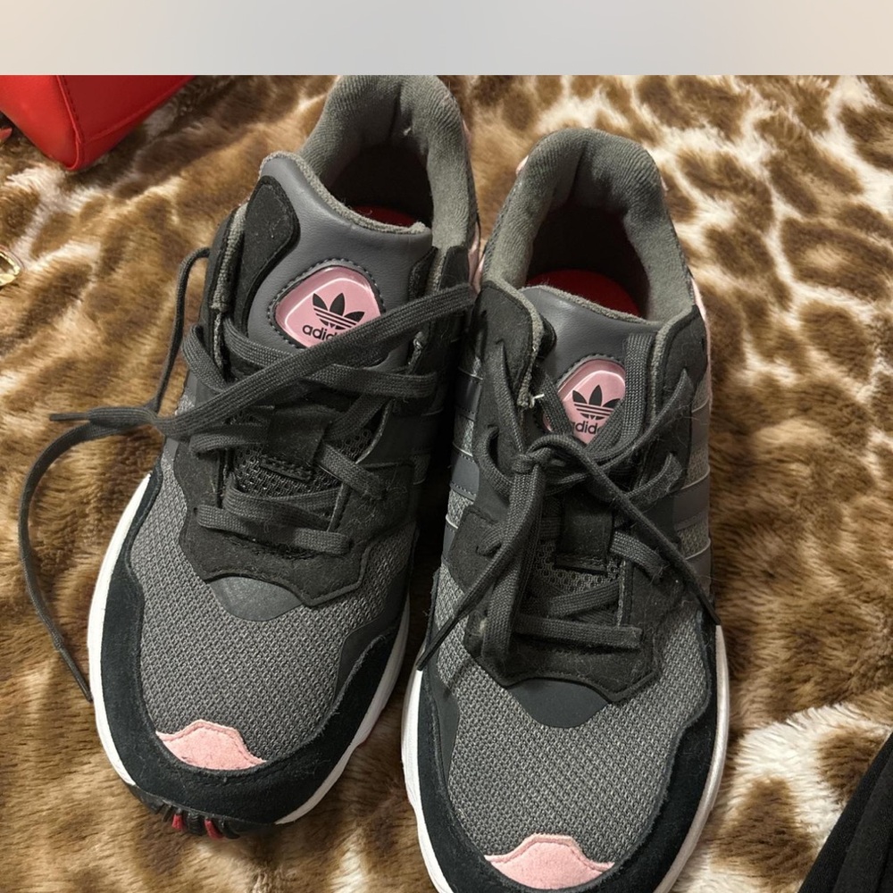 adidas Black and Pink Sneakers with Low-Top Design and Mesh Upper